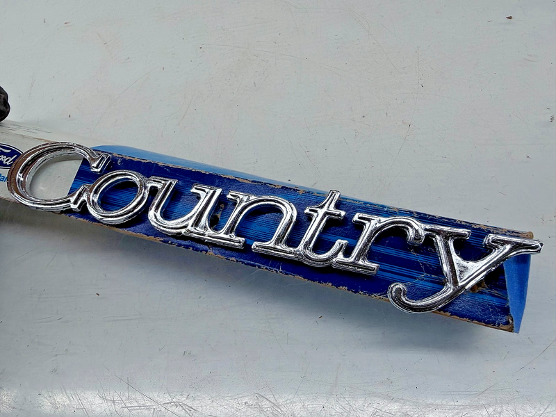 NOS 1973 Ford Country Body Emblem Badge D3AB-71291A36-AA C56-18