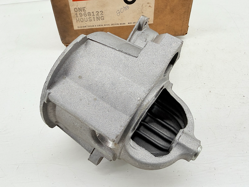 NOS 1962 - 1972 Corvette Camaro Chevelle Delco Starter Housing GM 1968122 C72-2