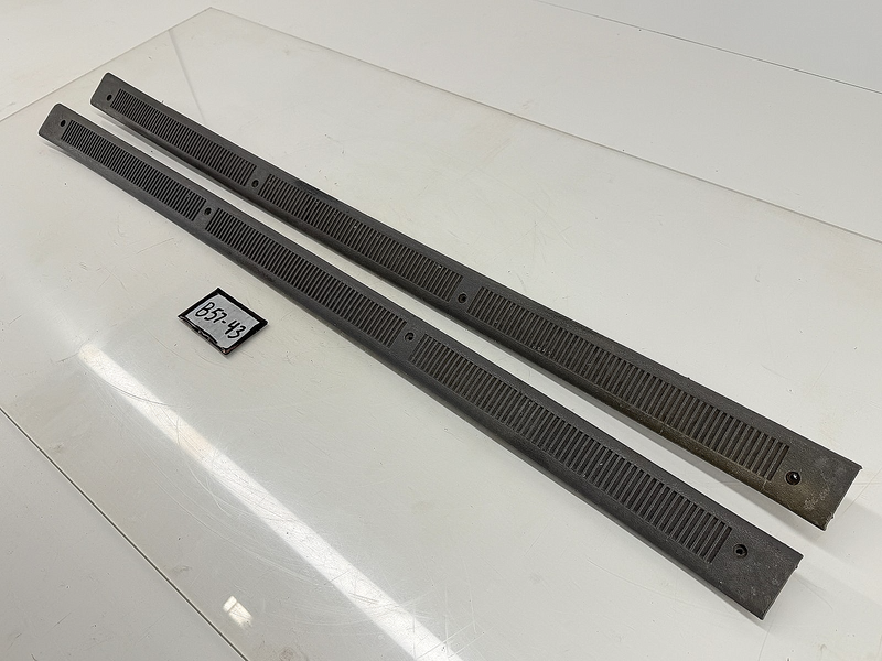 OEM 1987 - 1993 Mustang Black Door Sill Plates Carpet Trim F0ZB-6113208-ABW B57