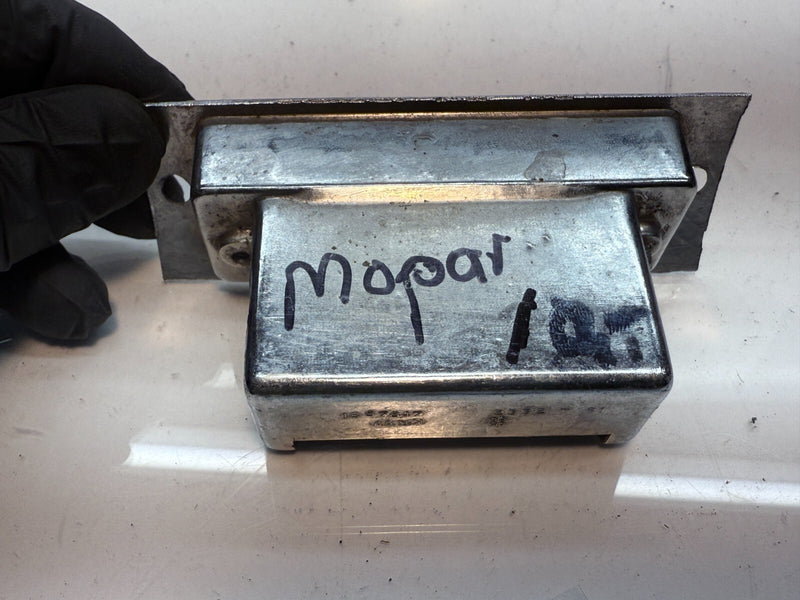 OEM  1964 Dodge Map & Courtesy Lamp LIGHT 64 1887847 B46-18