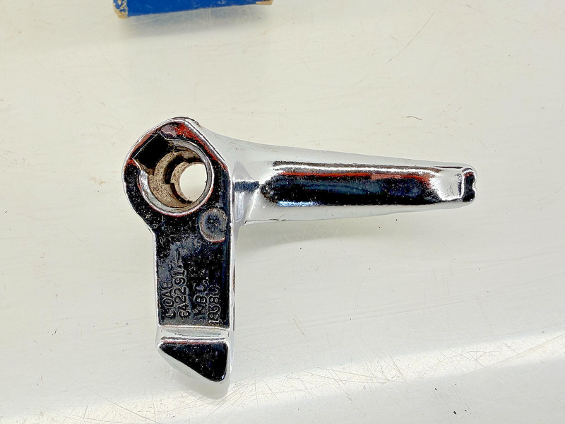 NOS 1960 - 1962 Ford Galaxie 500 XL Monterey Park Lane DOOR VENT WINDOW HANDLE