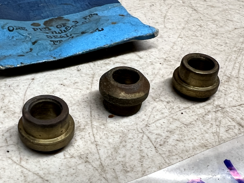 NOS 1961-1972 Ford Thunderbird Power Steering Gear Housing Outlet Tube Seat Seal