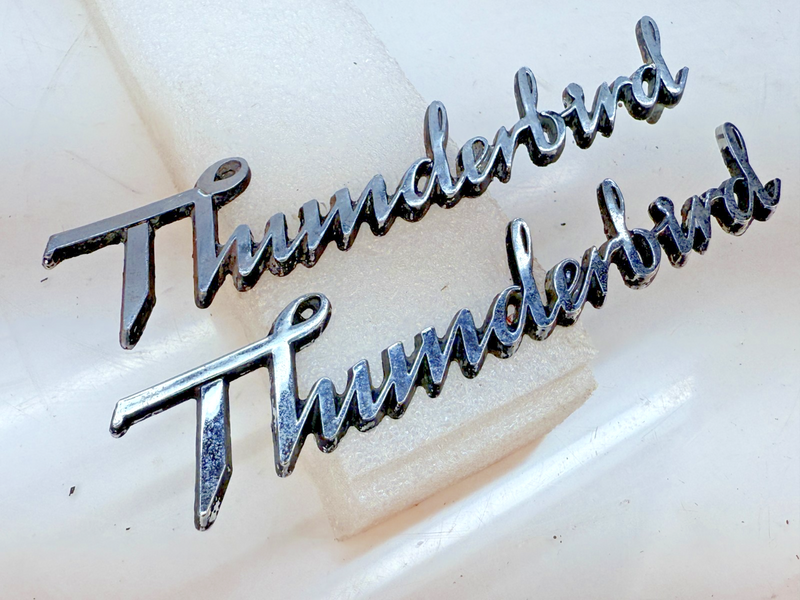 VINTAGE OEM FORD THUNDERBIRD 1977 1978 1979 SCRIPT Emblem D7SB-13B124-AA E5-35