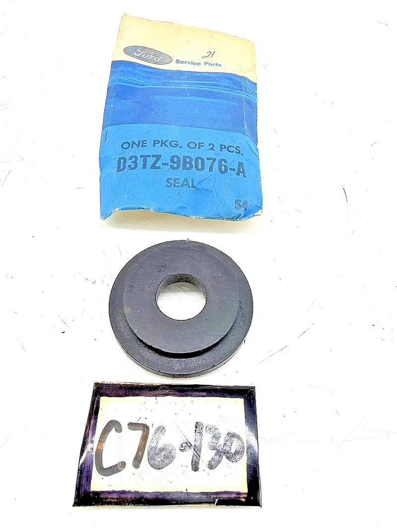 NOS 1973 - 1979 FORD F100 F250 TRUCK FUEL SEAL GROMMET D3TZ-9B076-A C76-130