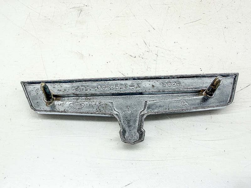 OEM 1966 1967 FORD RANCHERO HOOD TRUNK WING EMBLEM C6DB-6642514-A E10-46