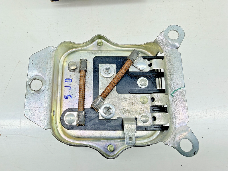 NOS 1963 - 1968 Pontiac Alternator Regulator 12V Neg. Grd. VR 140 C74-18