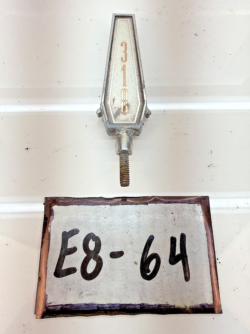 VINTAGE OEM 1966 1967 ORIGINAL 318 PLYMOUTH BELVEDERE HOOD ORNAMENT E8-64