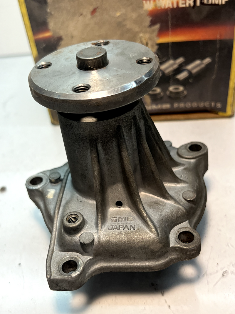 NOS GMB Water Pump Isuzu Amigo Impulse Pickup Trooper 2 1986-1989 131-2024 C3-12