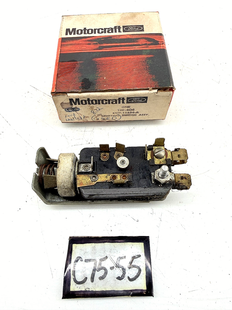 OEM 1959 - 1977 FORD TRUCK HEADLIGHT SWITCH SW-404 B9TF-11654-A USED C75-55
