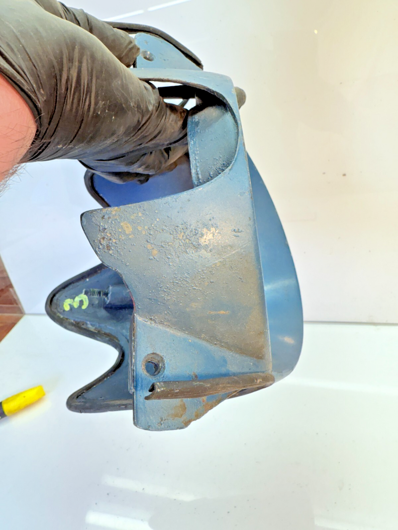 OEM 1959 1960 Chevy Impala Speedometer Dash Gauge Housing Bezel 1586360 B44-3