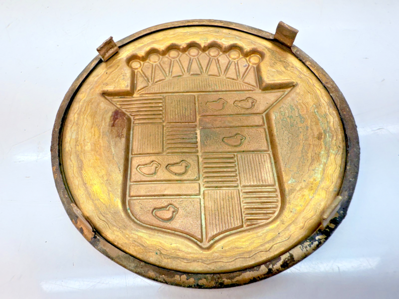 Vintage OEM 1941 - 1952 Cadillac Hubcap Center Medallion Made In U.S.A E6-36
