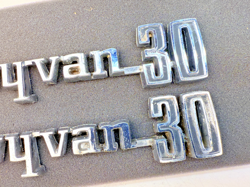 OEM 1971  1972 1973 1974 1975 Chevy Van 30 Fender Badge Emblems 3970873 E7-79