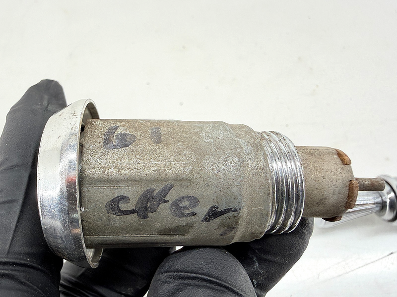 OEM 1961 1962 1963 CHEVROLET IMPALA BELAIR CIGARETTE LIGHTER & SOCKET C67-77