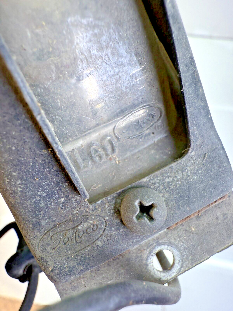 Vintage Ford F1-59 Light Housing B52-17