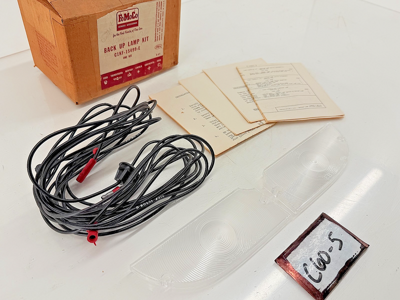 NOS 1960 1961 MERCURY COMET WAGON PAIR BACK UP LIGHT KIT C1KF-15499-E C60-5