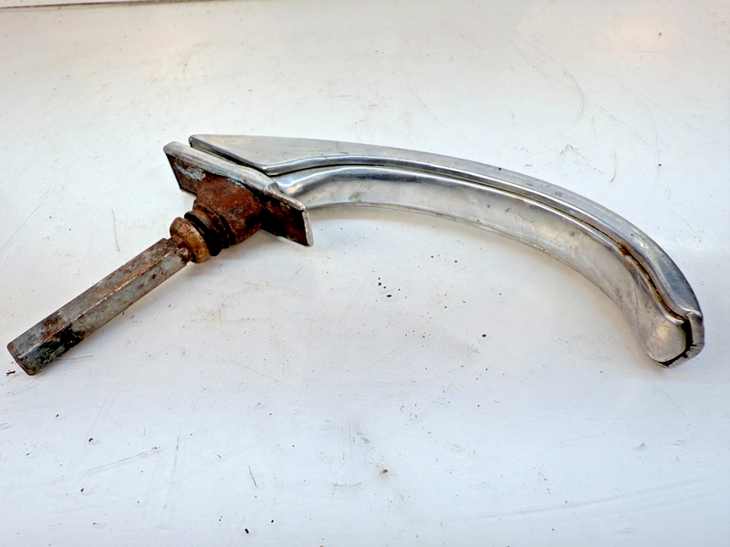 1941 FORD SUPER DELUXE OUTSIDE STAINLESS DOOR HANDLE 11A-702350 FLATHEAD B1-12