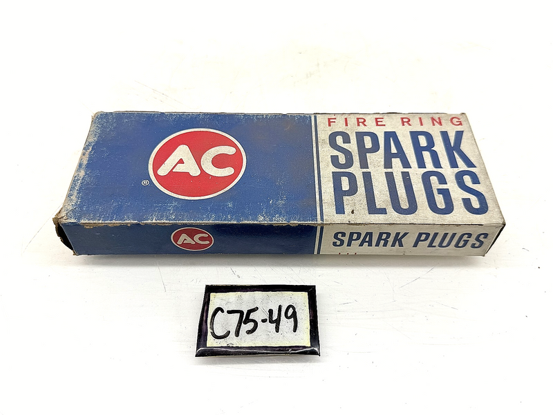 (8) NOS 1938 - 1953 Ford Flathead V8 AC 44F Fire Ring Spark Plugs C75-49