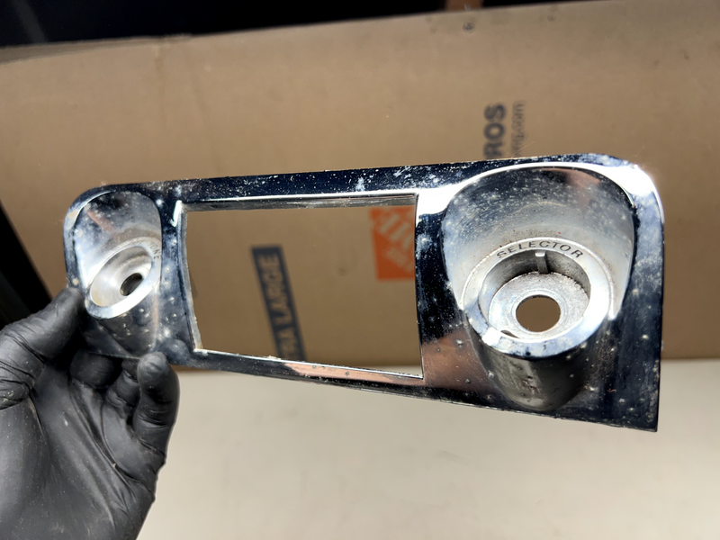 1959 1960 Chevy Impala GM Chrome Radio Face Plate Trim Bezel 3755305 B22-2