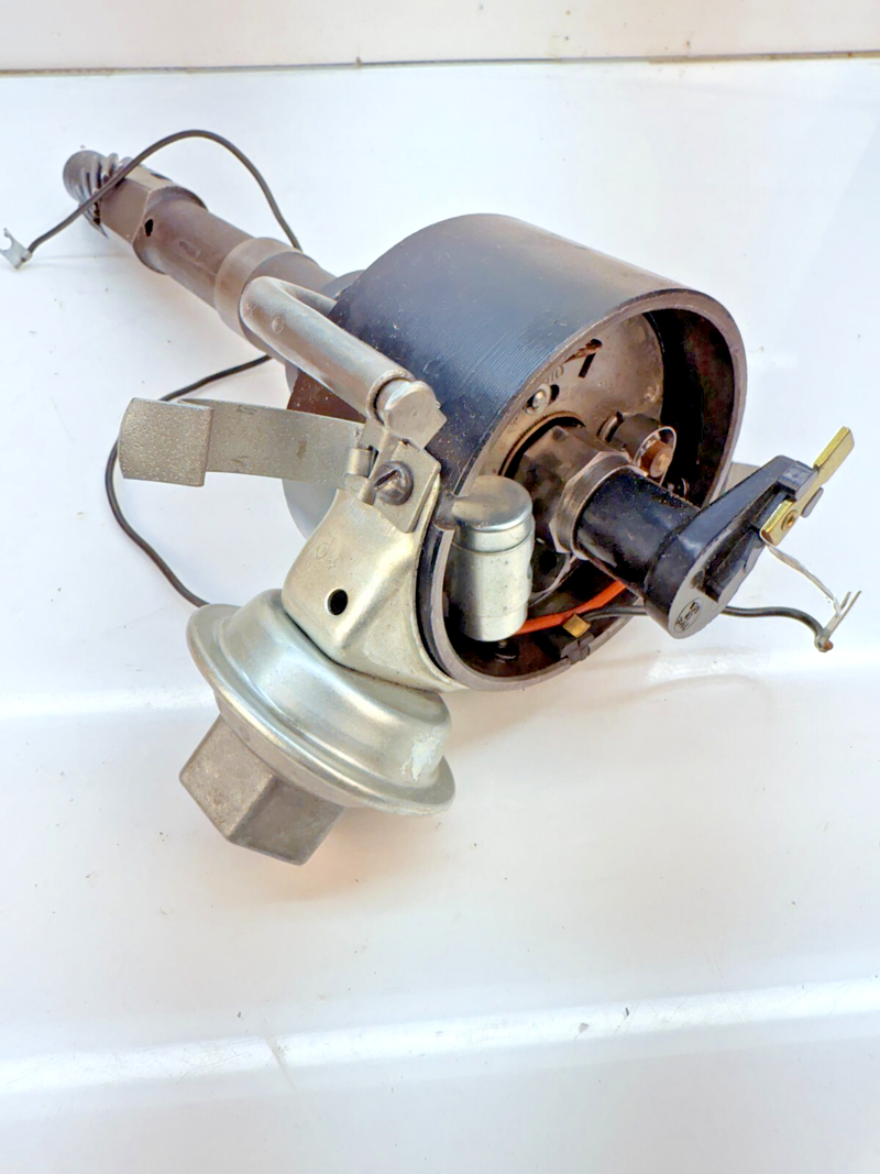 NOS 1958 1959 1960 1961 CHEVROLET CORVETTE DISTRIBUTOR Delco Remy 1110869 B72-16