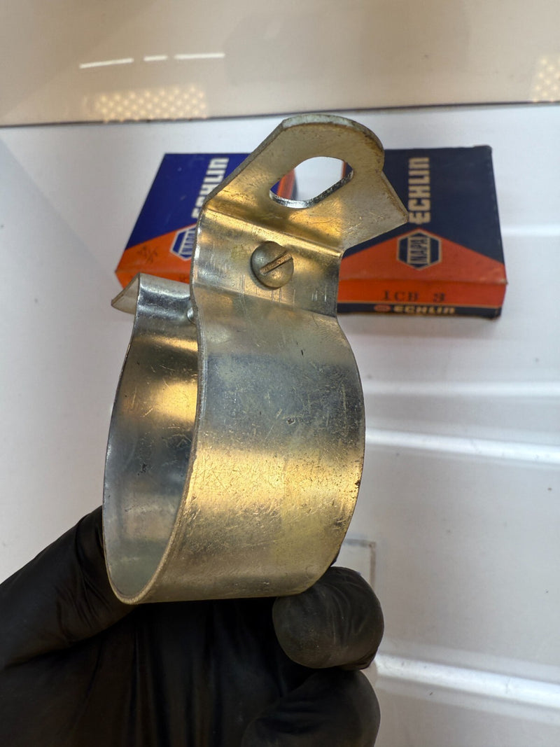 (1) Echlin ICB3 Coil Bracket C17-34