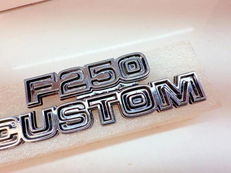 OEM 1973 -1979 F-250 CUSTOM Pair Front Fender Emblem Badge D7TB16702 B32-305