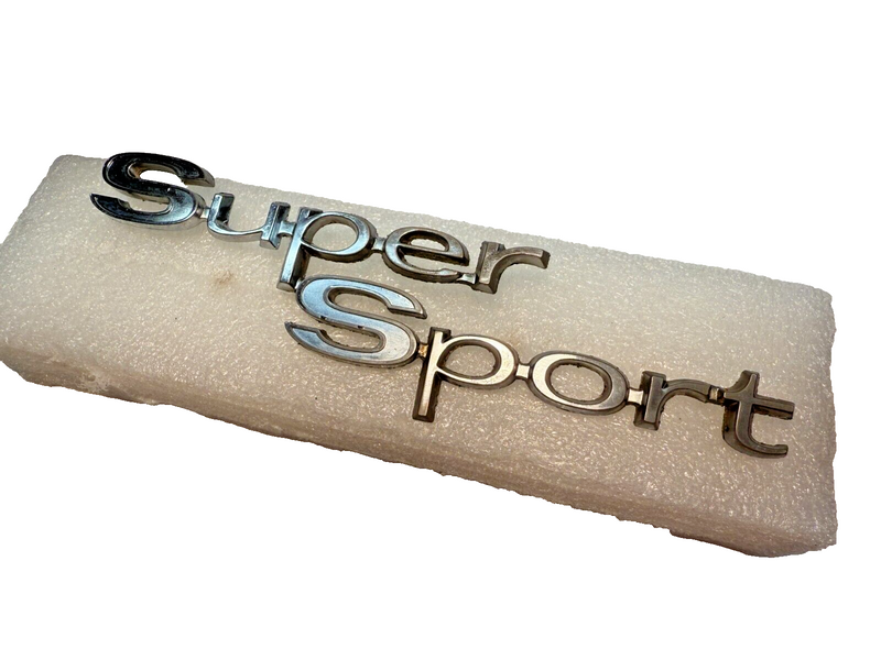 Genuine GM 1967 Chevelle 396 SUPER SPORT SS Quarter Panel Emblem B32-37