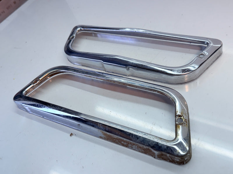 OEM 1960 Chevrolet Impala Parking Light Lamp Chrome Bezel Set 1853-39 60 B60-35
