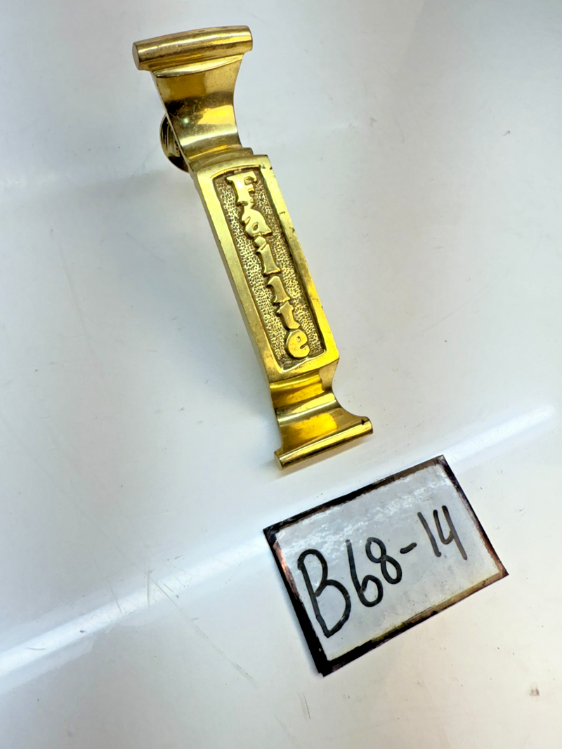 VINTAGE ANTIQUE BRASS Failte Gaelic "WELCOME" KNOCKER 6.5" B68-14