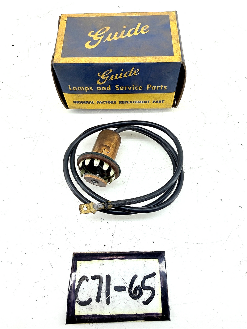 NOS 1958 - 1968 Chevrolet BelAir Impala License Plate Lamp Socket 5946129 C71-65