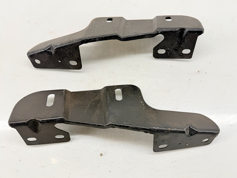 NOS 1974 FORD MUSTANG PAIR GRILLE MOUNT BRACKET D4ZZ-8183-A C58-4