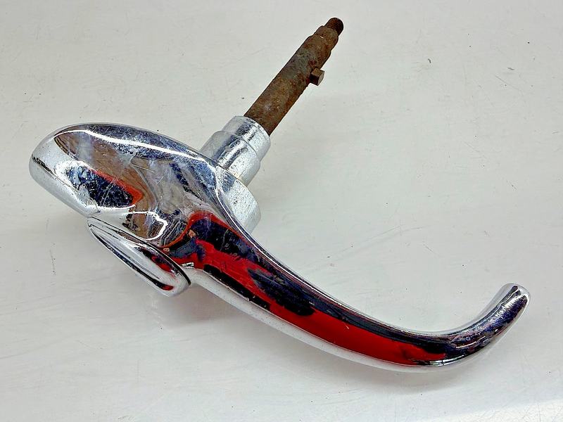 Vintage 1942 - 1946 1947 Chevrolet Aero Rear Trunk Handle Pontiac Chevy C34-47