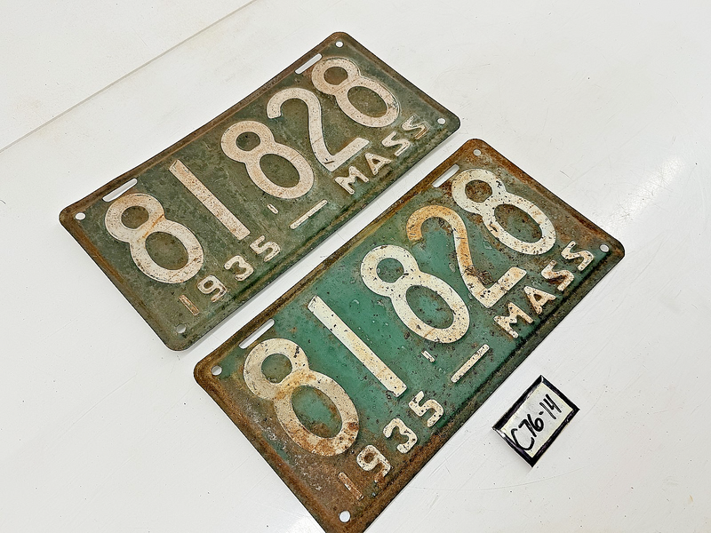 Orig. Paint PAIR 1935 81828 Massachusetts License Plate Sign MA 81.828 C76-14