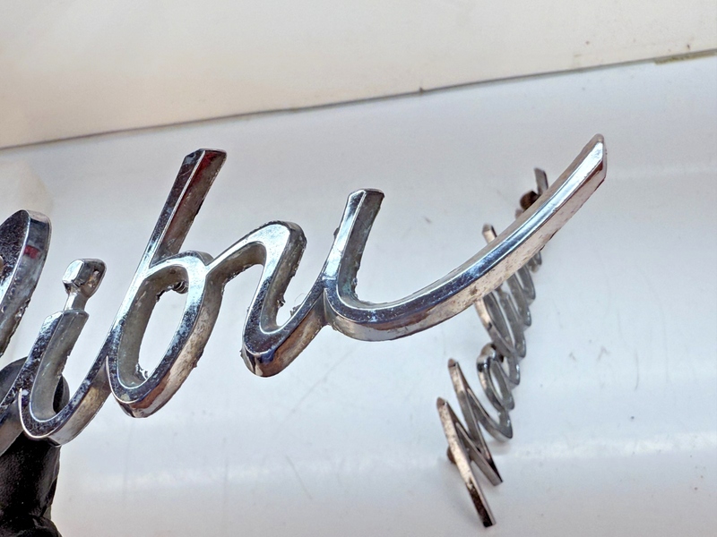 OEM 1964 - 1967 Chevrolet Malibu PAIR Emblem Badge GM 7660543 1965 1966 E5-39