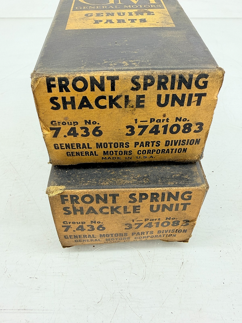 NOS 1947 - 1963 Chevrolet GMC Truck Front Spring Shackle Unit GM 3741083 C71-51