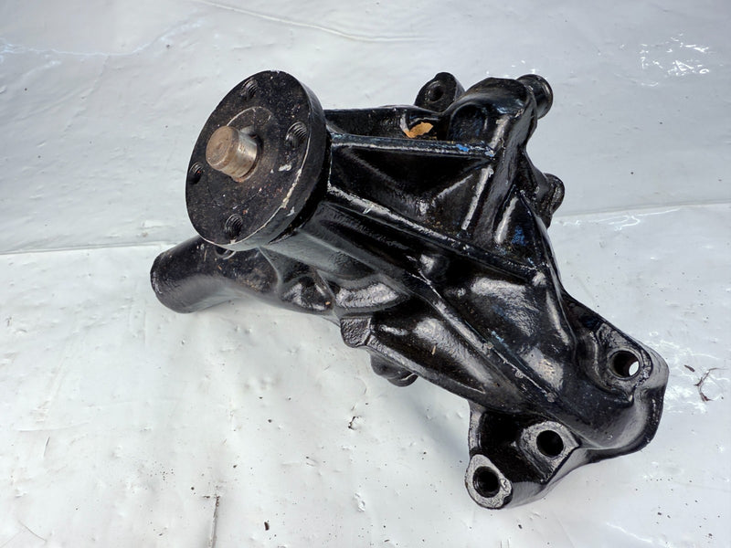 1972 - 1975 CHEVROLET WATER PUMP 307 350 B19-2