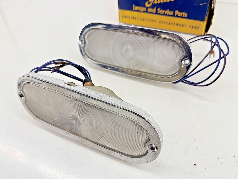 NOS 1954 Chevy Belair 210 150 PAIR Parking Light Lamp Assembly GUIDE FI-54 C73-3