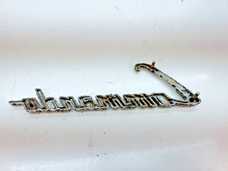 OEM 1967 - 1971  Jeepster Commando Emblem 973347 JEEP 1968 1969 1970 E6-110