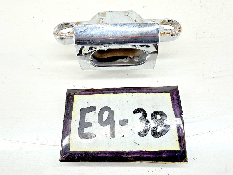OEM 1968 - 1982 CHEVY Corvette T-Top Center LH Roof Panel Bracket 3932973 E9-38