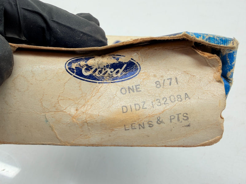 NOS 1971 - 1972 FORD MAVERICK LENS PARKING LAMP RH D1DZ-13208-A C60-34