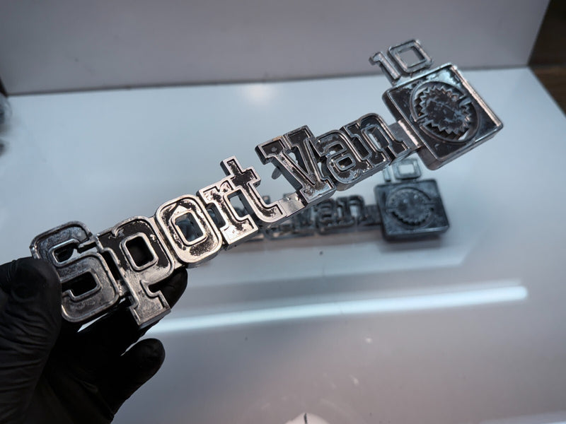 OEM 70s - 80s CHEVY Truck Sport Van 10 Emblem Badge 363583 Metal Chrome B32-72