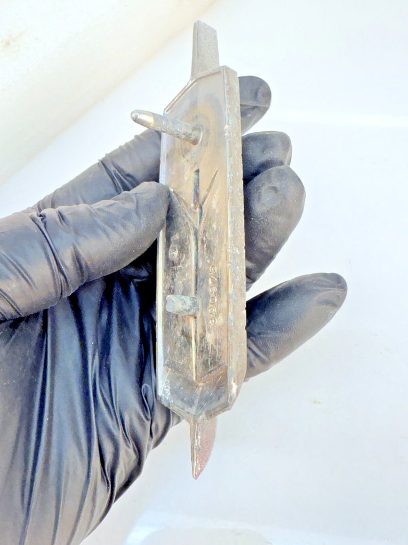 OEM 1966 67 OLDSMOBILE TORONADO FRONT END HEADER EMBLEM 390975 B32-204