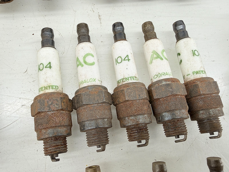 Vintage NOS AC Spark Plug Lot 45L 47L 104 44N 46S 43L 85T 44FF 44FFS M-8 C66-48