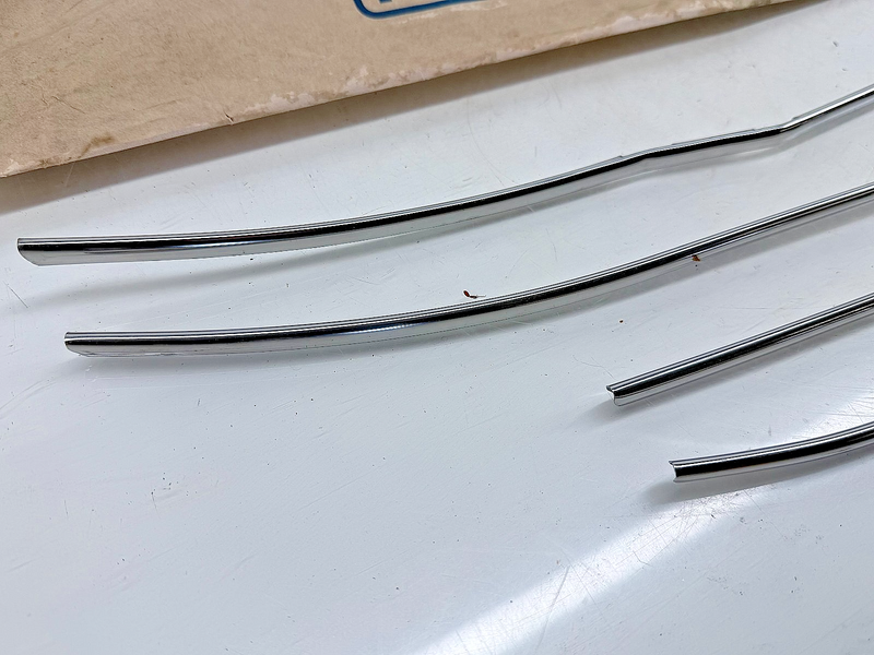 NOS 1965 Ford Fairlane DOOR EDGE GUARDS KIT 4DR C50Z-5420910-A B41-18