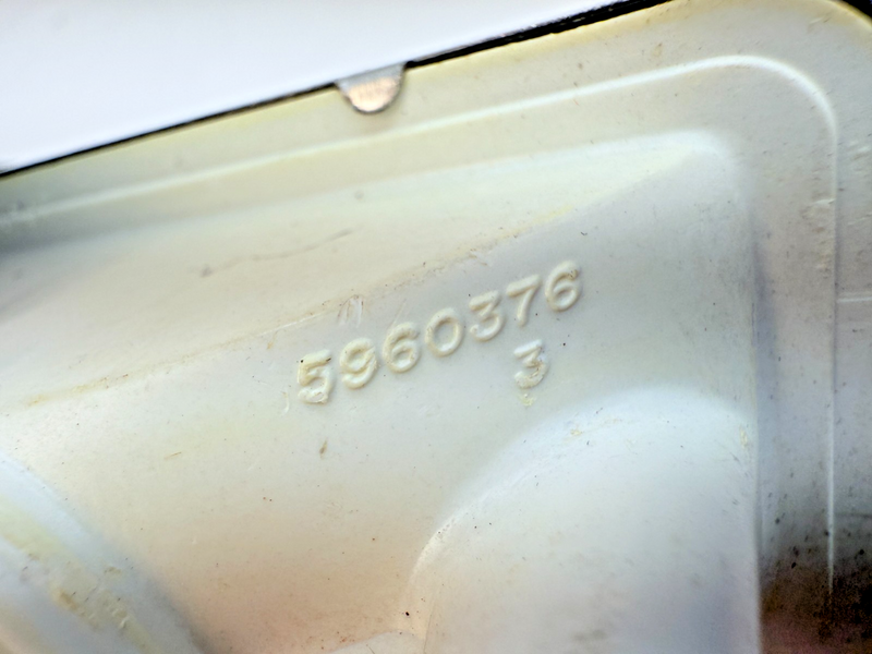 OEM GM 1968 1969 C3 Corvette Front Side Marker Light Lamp Retainer B81-44
