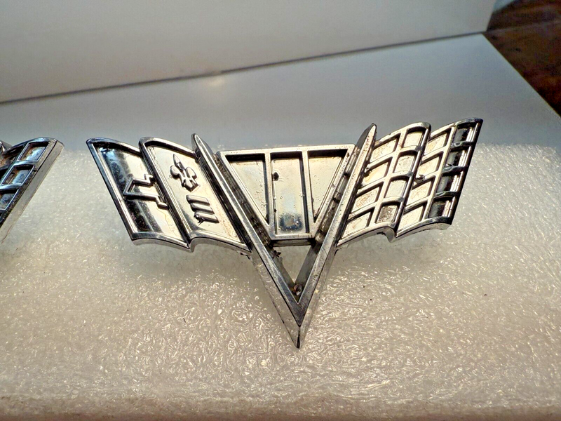 OEM GM Pair 1964 1965 1966 1967 Chevy V Flag Front Fender Emblem 3840318 B32-50