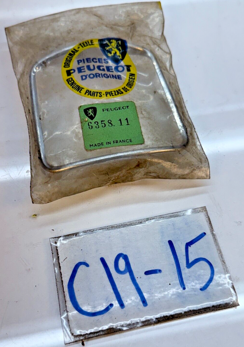 NOS Peugeot Light Lens CHROME BEZEL 6358.11 C19-15