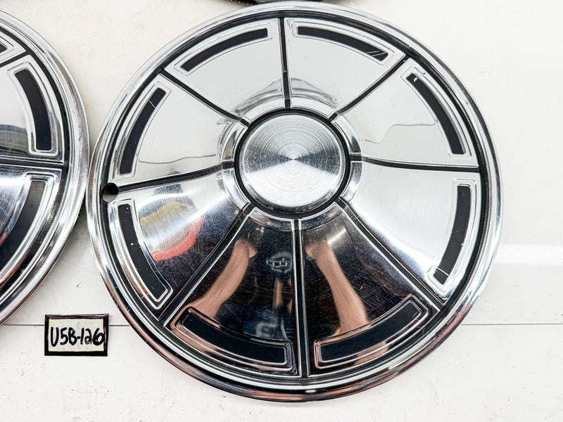 OEM 1972 - 1976 Plymouth Valiant Scamp Duster 14" Hubcaps Wheel Covers U5B-126