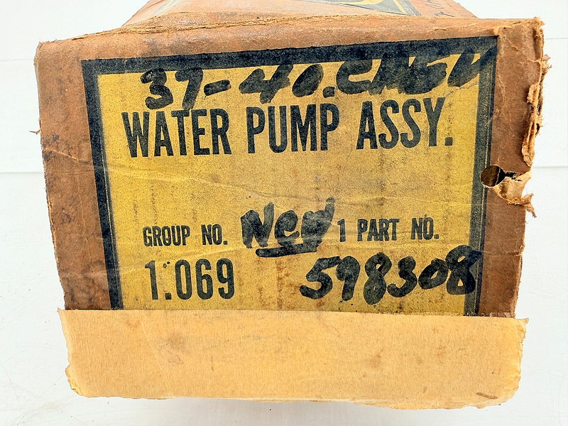 NOS 1939 - 1959 CHEVY GMC Truck Water Pump Assembly with Pulley GM 598309 B66-64