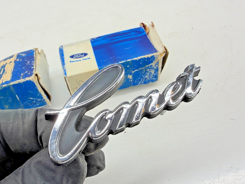 NOS 1971 - 1977 Mercury Comet Dash Chrome Script Emblem D14B-6204460-AA C57-36