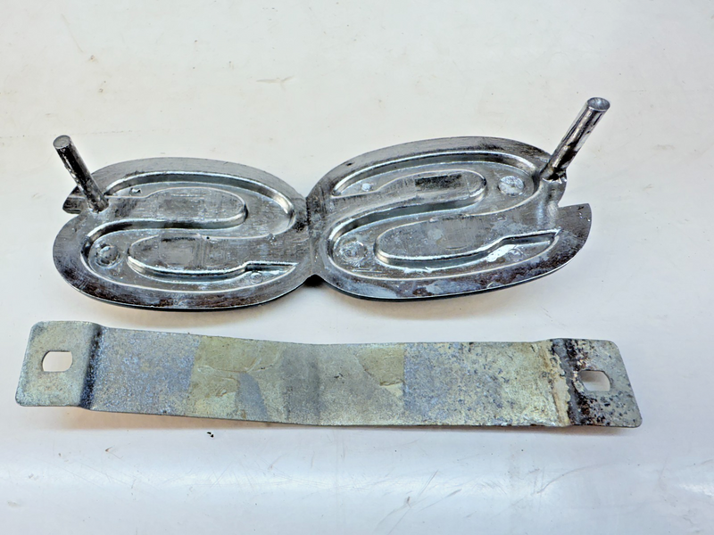 Used 1969 Camaro SS Grille Emblem Rally Sport 69 Super Sport RS E8-1
